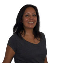 Nina Lourié Soy nina Lourié. Te atiendo en miconsultorio para sesiones de masaje y movimiento somático